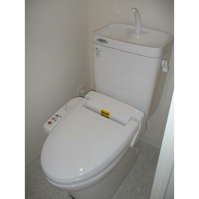 ＪＲ中央線 高円寺駅 徒歩8分 8階建 築22年のトイレ写真