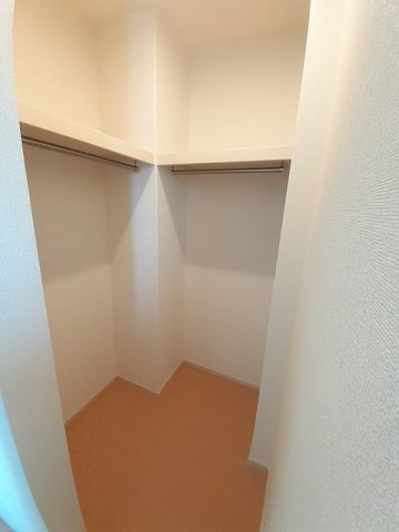アレーズ Bの内装写真