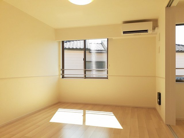居室・リビング　ゆったり過ごせる居間です