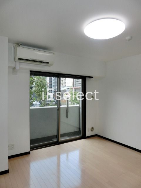 居室・リビング　明るいお部屋です。