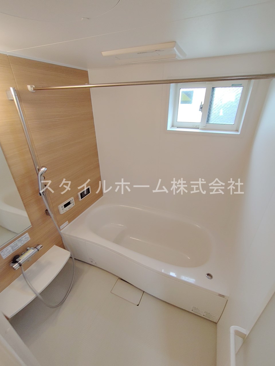 バス・シャワールーム　別部屋写真です。
