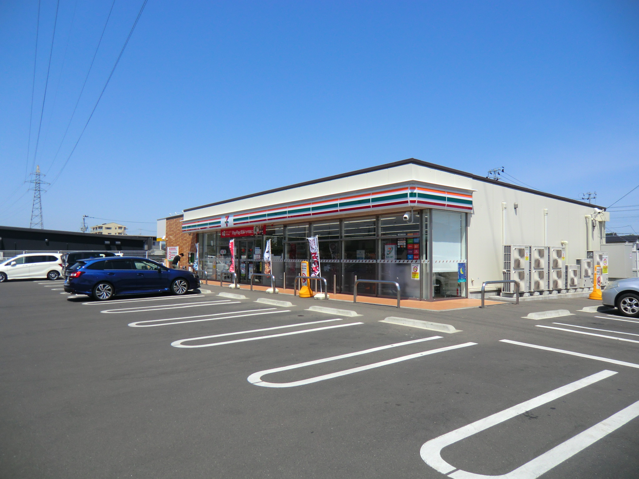 コンビニ　セブンイレブン仙台富沢西店（コンビニ）まで450m
