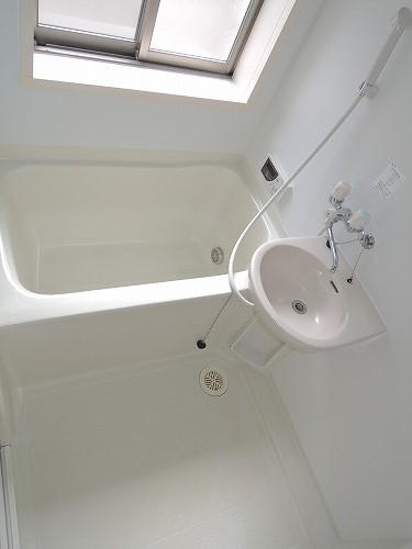 バス・シャワールーム　室内写真は別部屋です。