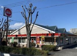 飲食店　ガスト（飲食店）まで689m