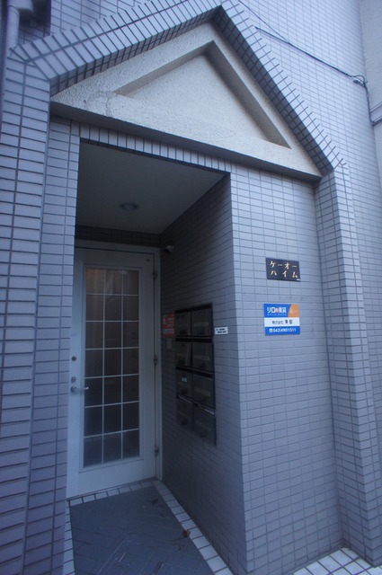 エントランス　エントランスを抜けると我が家です♪