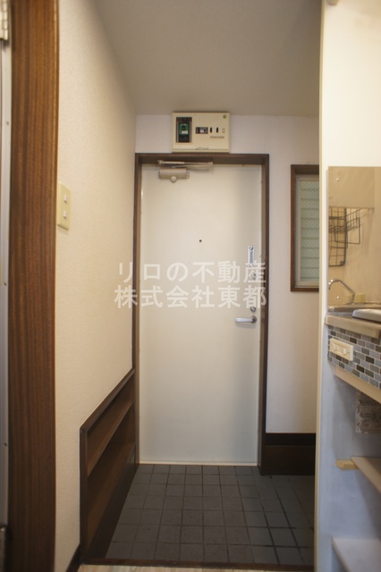 玄関　すっきりシンプルな玄関スペースです！