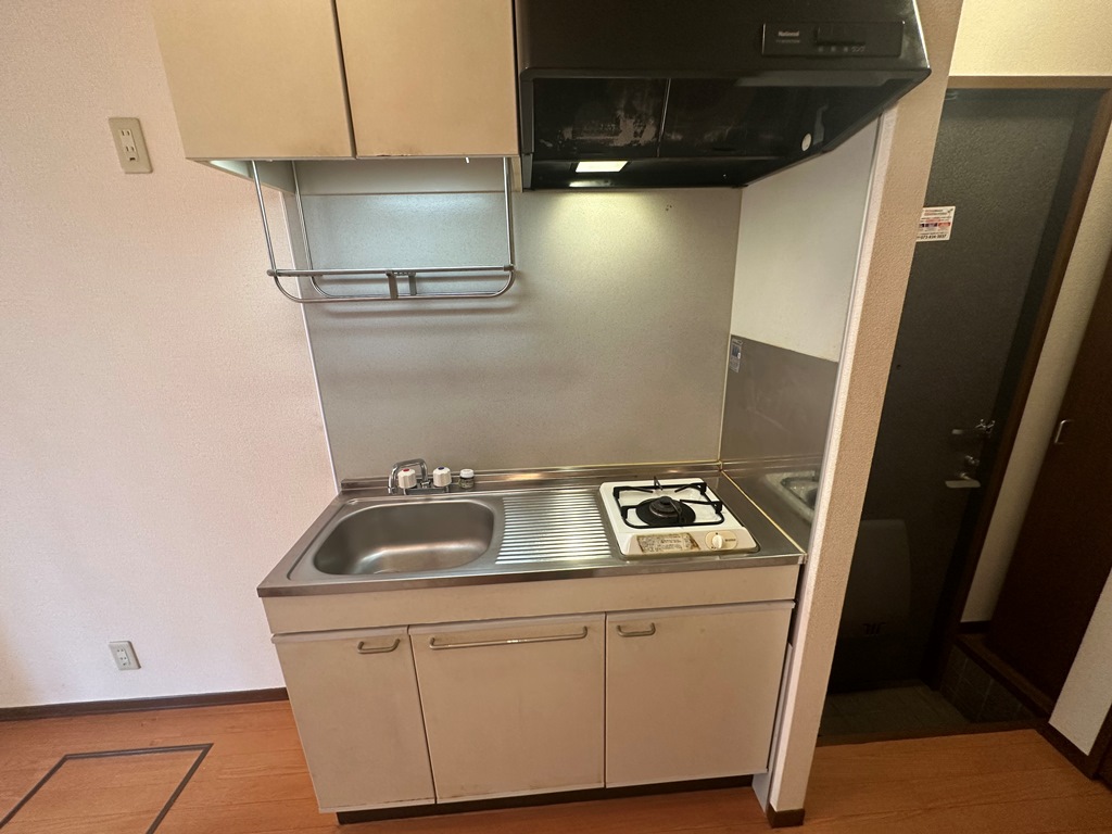 キッチン　レンジフード付き