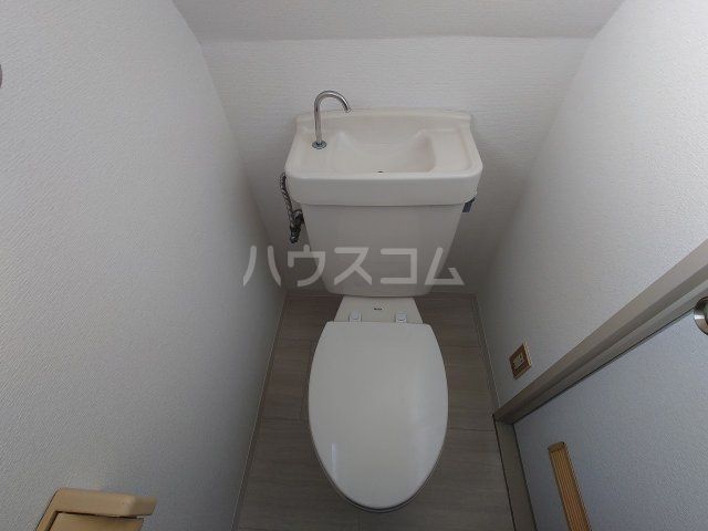 【名古屋市港区九番町のマンションのトイレ】