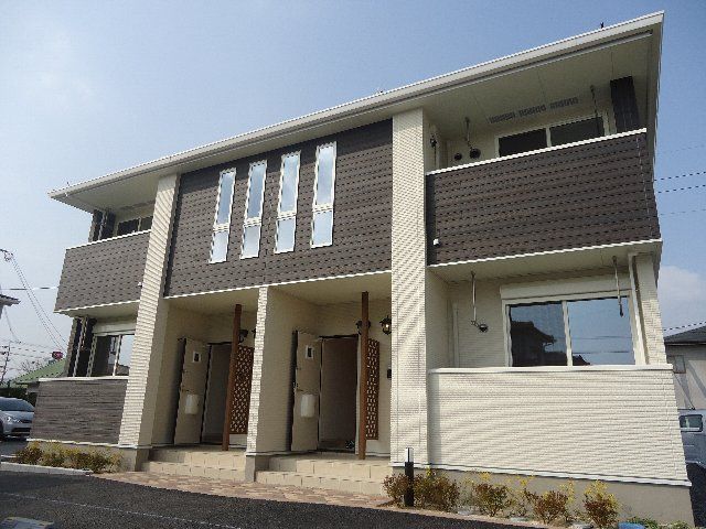神埼郡吉野ヶ里町田手のアパートの建物外観