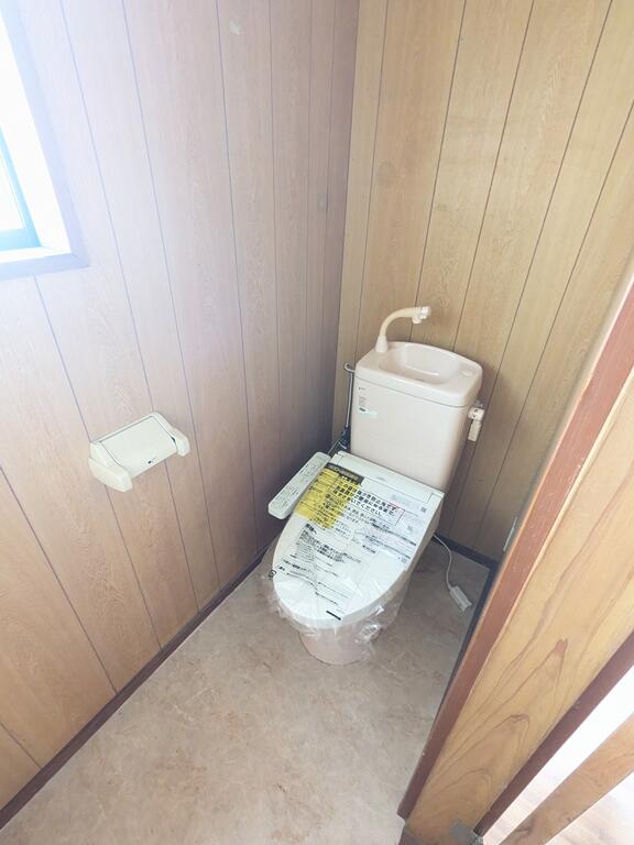 青塚住宅のトイレ写真
