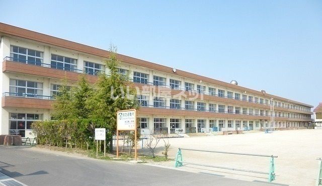 【岩沼市藤浪のアパートの小学校】