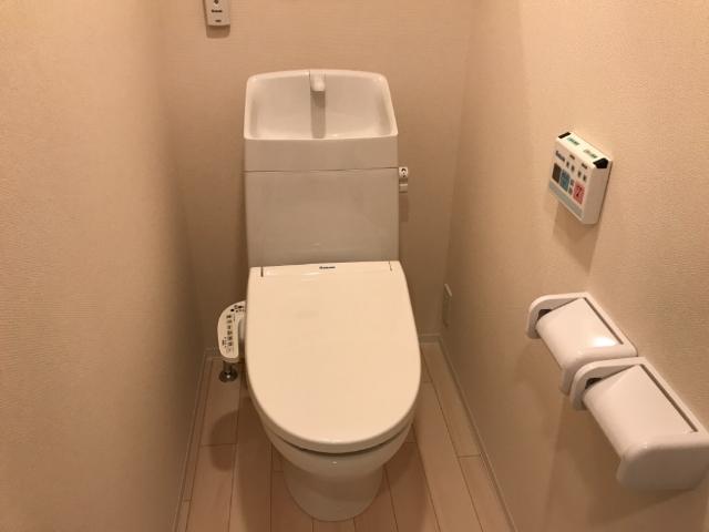 トイレ　シャワー付トイレ