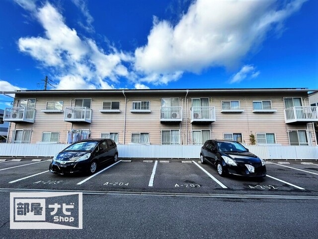 【フォブールホロニックＡの建物外観】