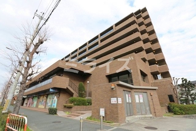 吹田市岸部北のマンションの建物外観