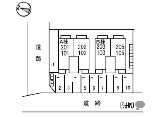 【ルミエール黒田 B棟の駐車場】