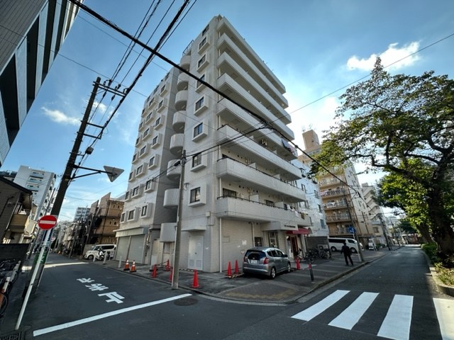 グリーンハイツ横浜大通り公園の建物外観