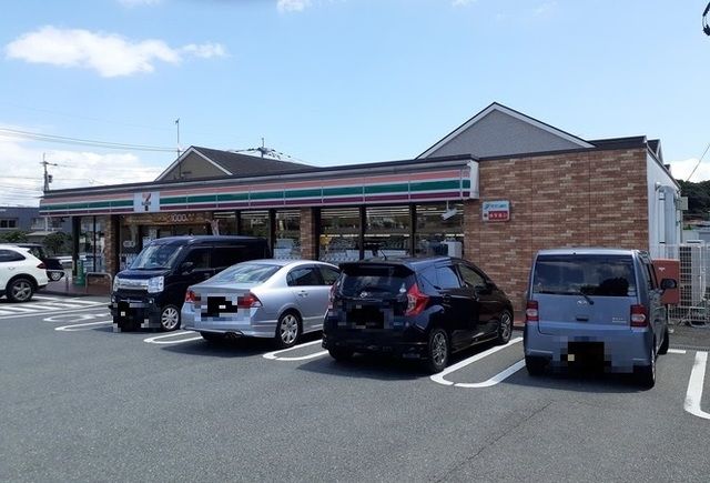 コンビニ　セブンイレブン基山けやき通り店（コンビニ）まで120m