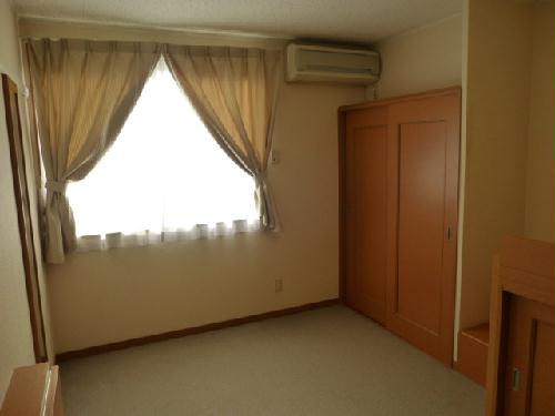 収納　右手奥、クローゼットも付いています。