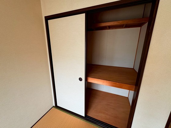 収納　※別号室の写真です