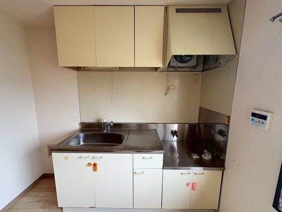 キッチン　※別号室の写真です