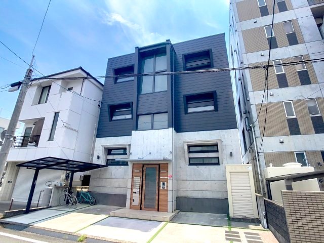 建物外観　2025年7月撮影