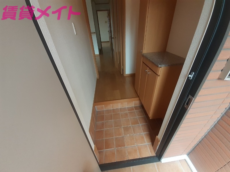 玄関　同型参考写真