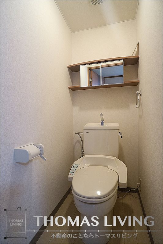 トイレ　ウォシュレット付きですよ。