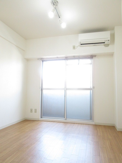 その他　室内は現況を優先します