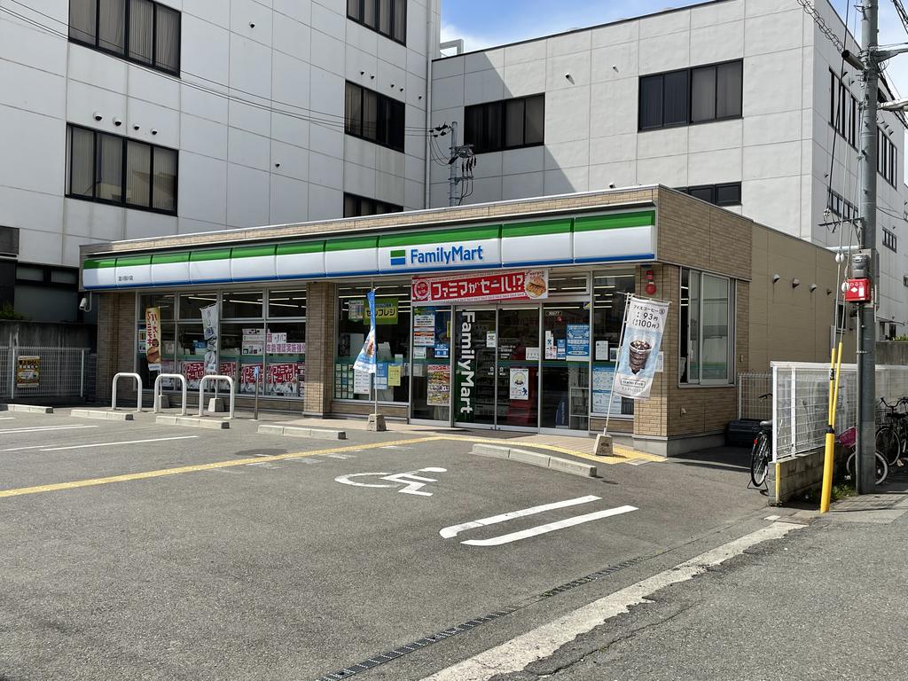 コンビニ　ファミリーマート淀川田川店（コンビニ）まで353m