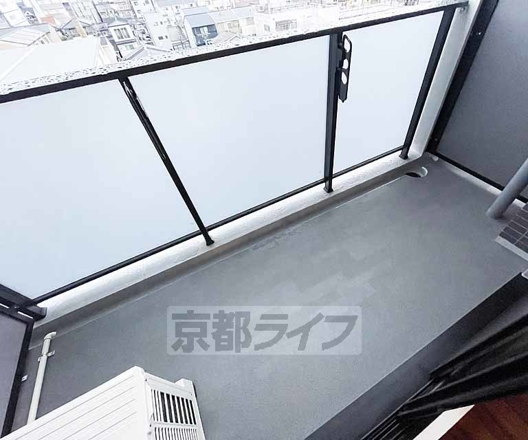 バルコニー　洗濯物が干せます