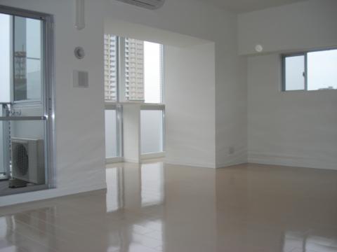 居室・リビング　室内