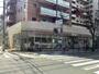 コンビニ　セブンイレブン 梅田スカイビル前店（コンビニ）まで842m