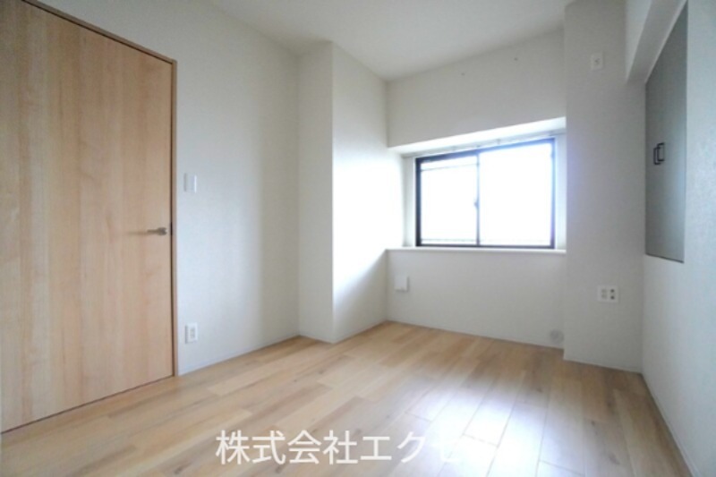 その他部屋・スペース　明るいお部屋で過ごしやすいです。