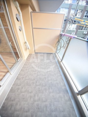 バルコニー　セレニテ桜川駅前プリエ　バルコニー