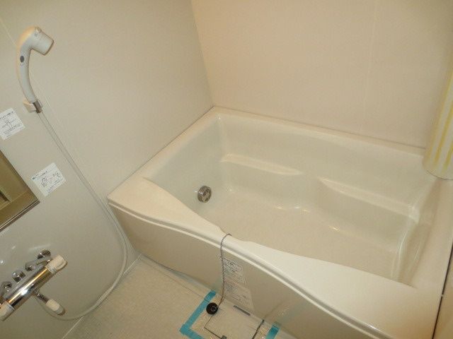 バス・シャワールーム　☆ゆっくりくつろげるお風呂☆