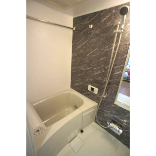 バス・シャワールーム　お風呂です