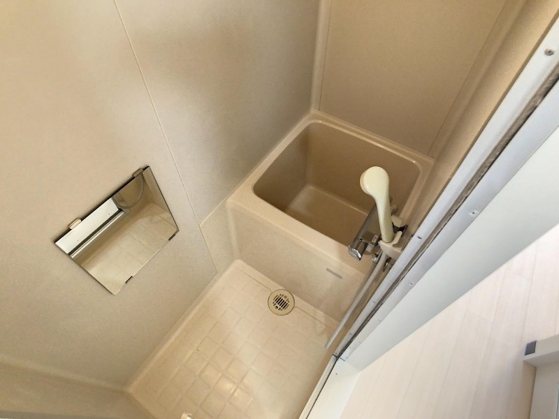 バス・シャワールーム　浴室