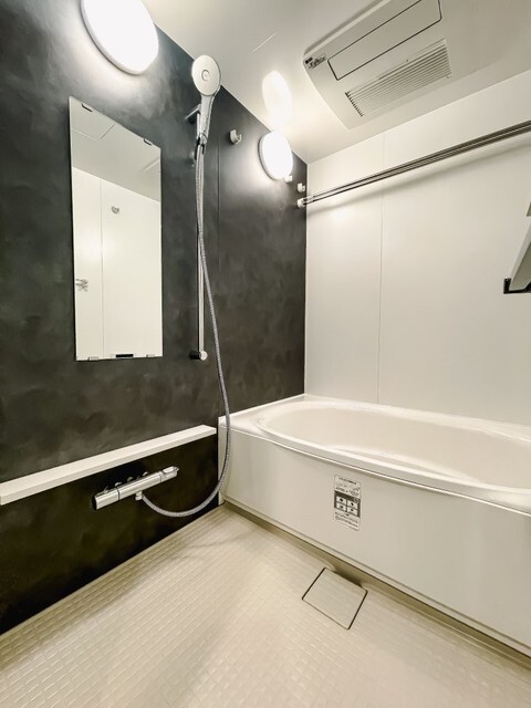 バス・シャワールーム　※写真は同タイプ住戸です。