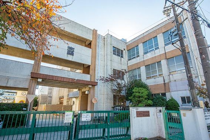 小学校　名古屋市立常盤小学校（小学校）まで1550m