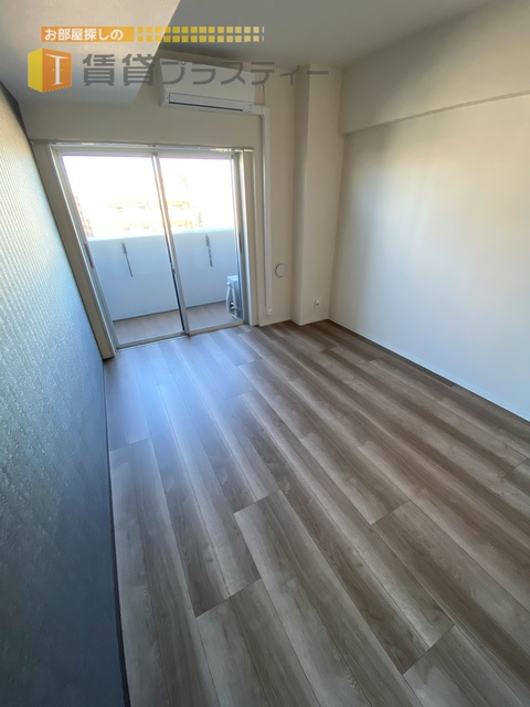 居室・リビング　清潔感のあるお部屋です。