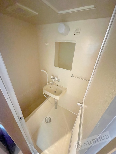 バス・シャワールーム　セパレートタイプでゆったりバスライフ♪♪