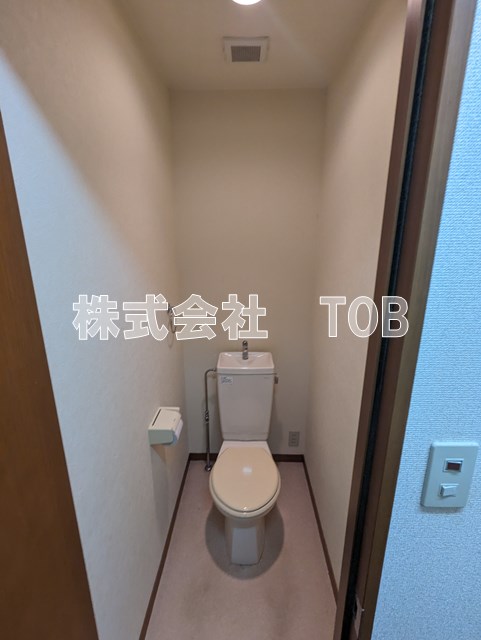 トイレ　※クリーニング中の撮影※