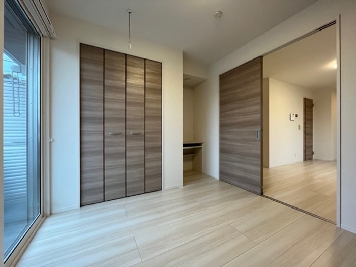 居室・リビング　フローリングのお部屋です。