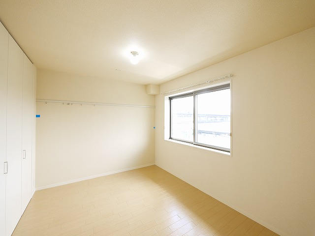 その他部屋・スペース　使い勝手のいい寝室です