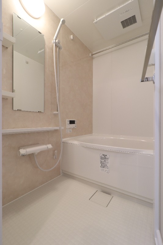 バス・シャワールーム　図面と現状に相違がある場合には現状を優先