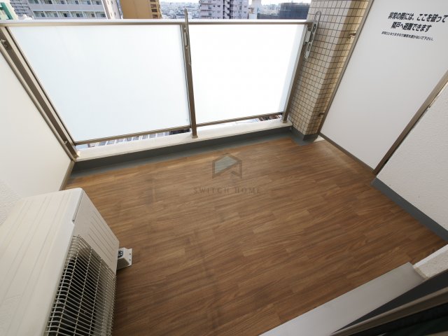 バルコニー　バルコニーからの眺めを楽しみながら食事をしませんか