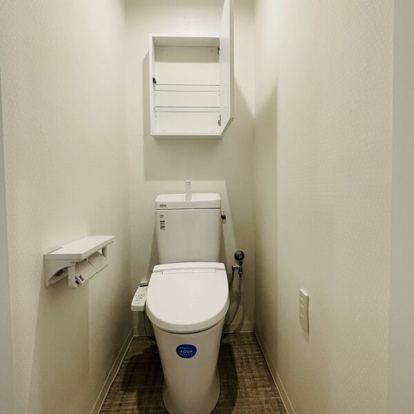 トイレ　トイレ