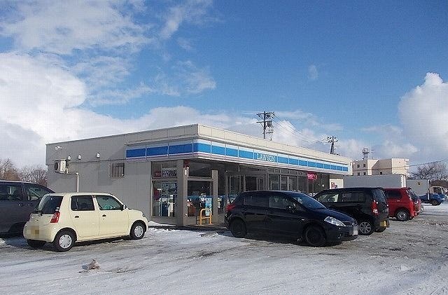 コンビニ　ローソン秋田新屋鳥木町店（コンビニ）まで1074m