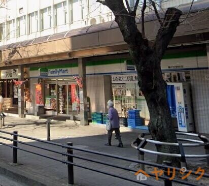 コンビニ　ファミリーマート藤が丘駅前店（コンビニ）まで308m