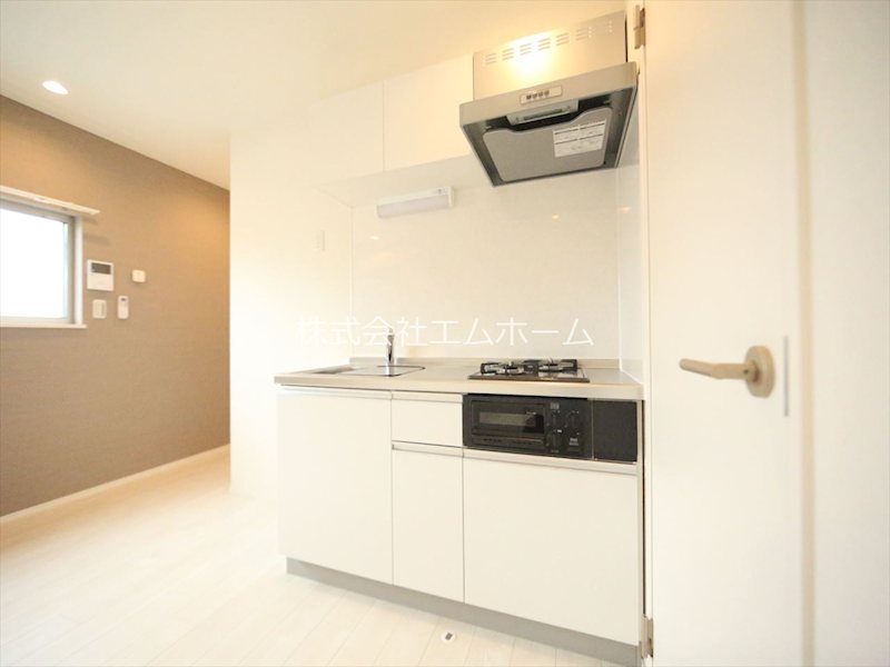 キッチン　システムキッチン（ガス2口コンロ・グリル付）　同仕様写真